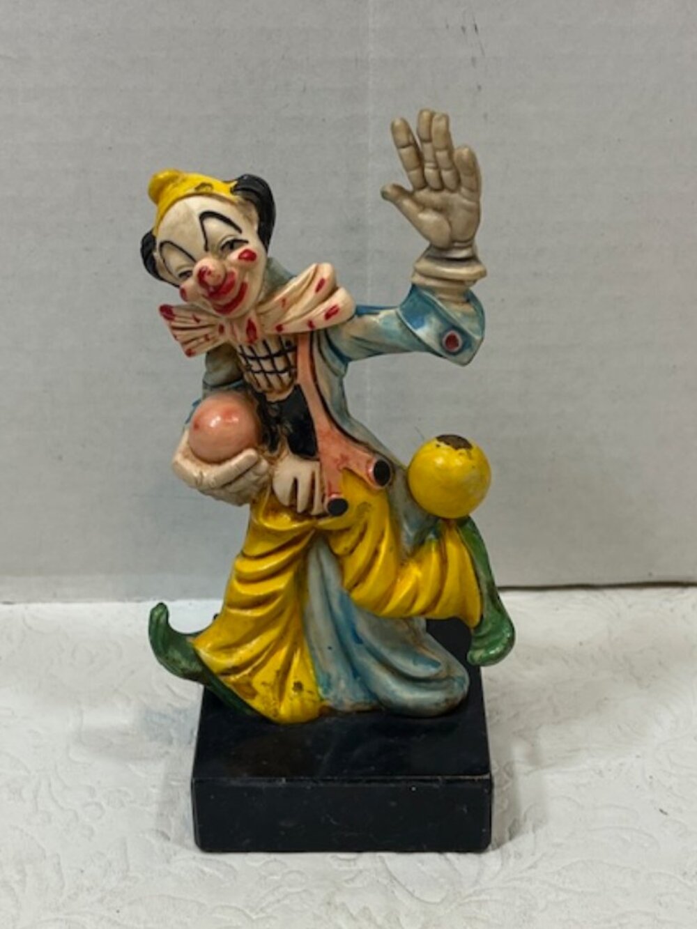 VTG Juggling Circus Hobo Clown Figurine Balls Bow Tie Gloved Hands Marble Base